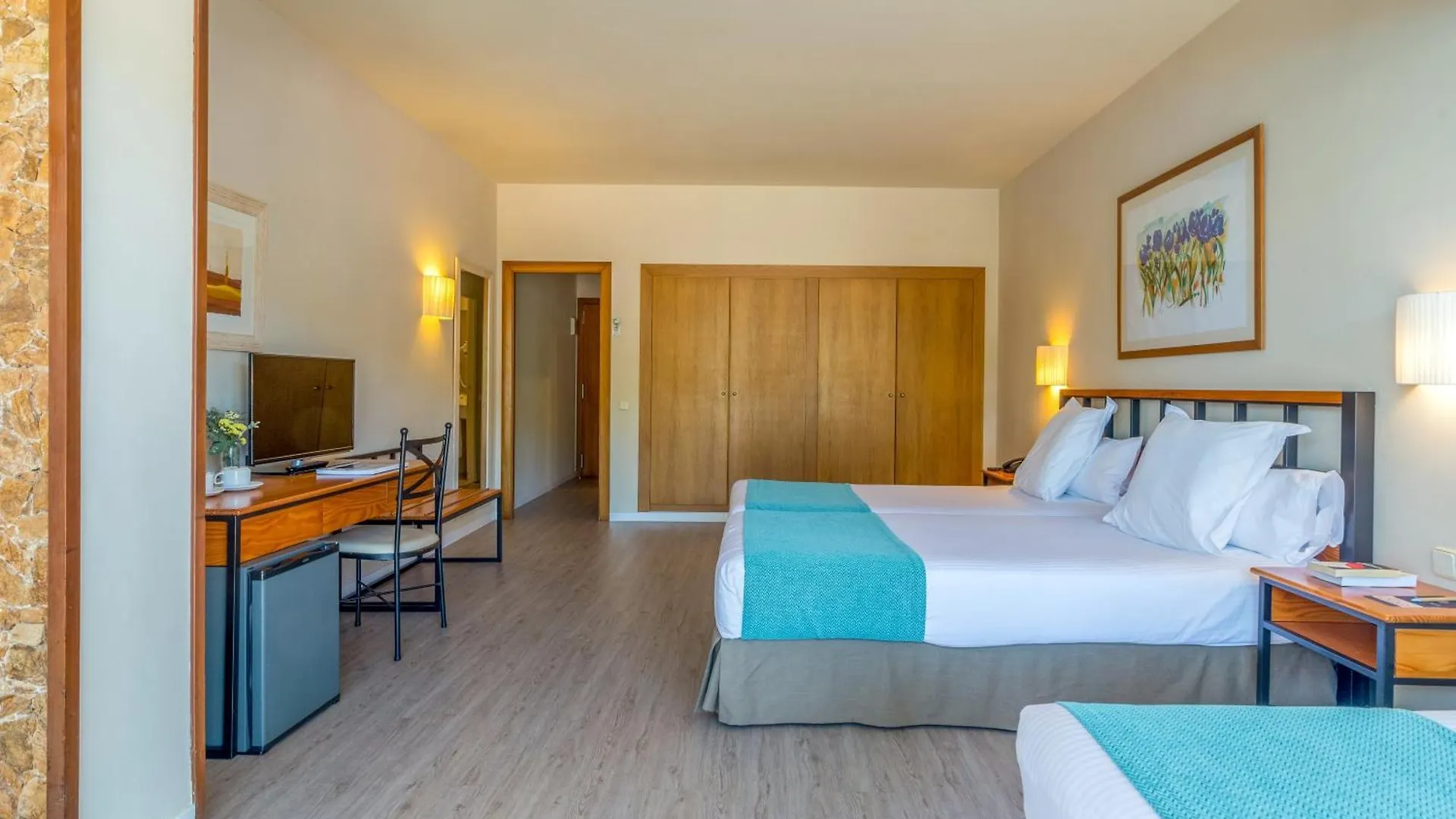 Hotel Hostalillo By Escampa Hotels Тамариу