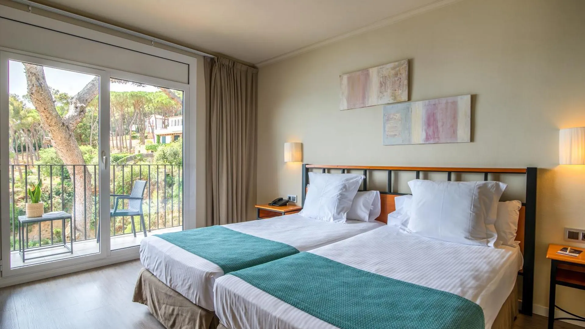 Hotel Hostalillo By Escampa Hotels Тамариу Испания