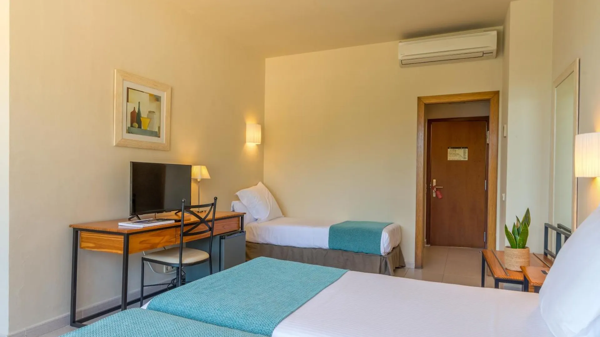 Hotel Hostalillo By Escampa Hotels Тамариу 3*,